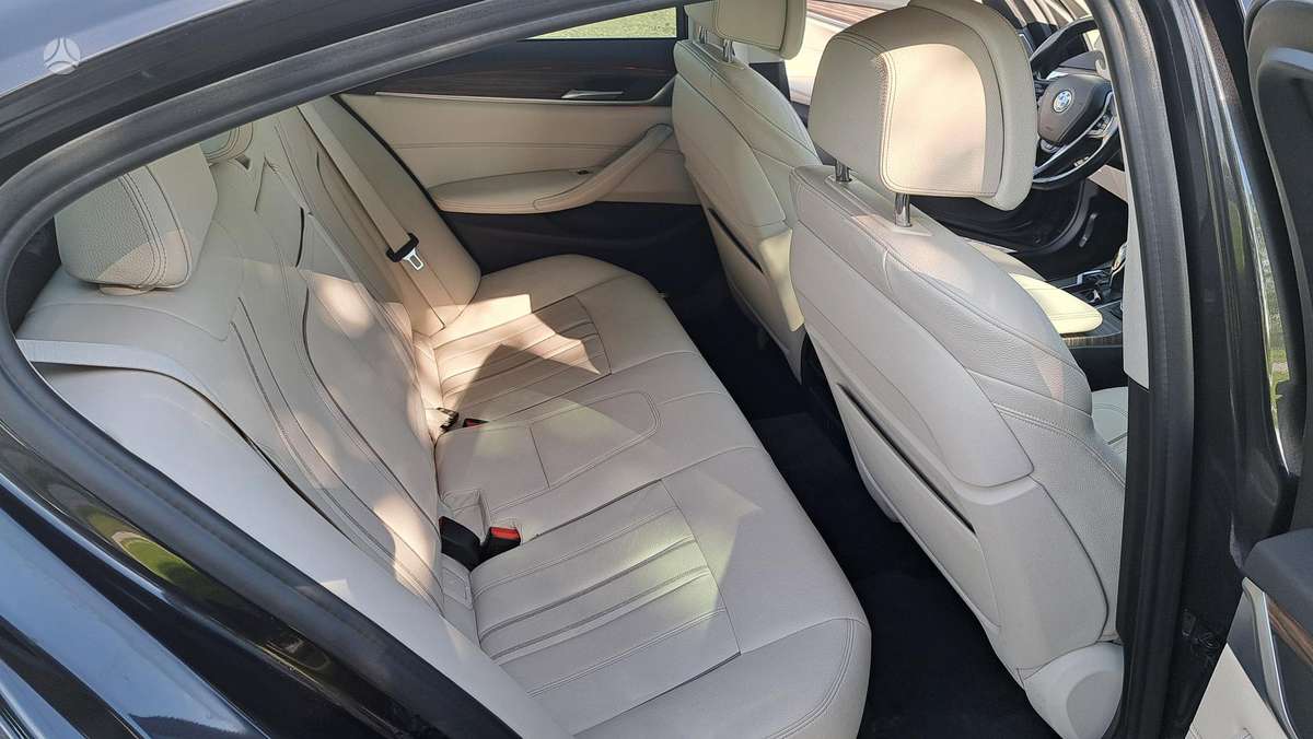 BMW 520, 2.0 l., Седан