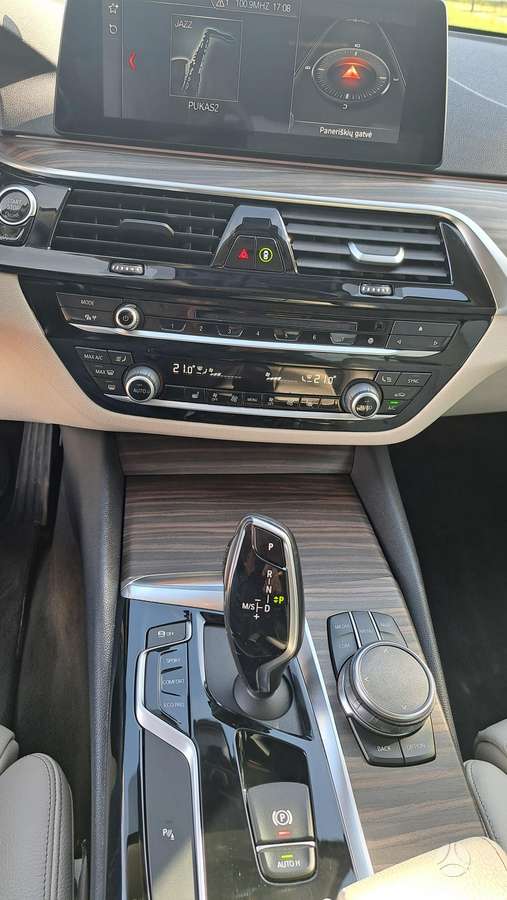 BMW 520, 2.0 l., Седан