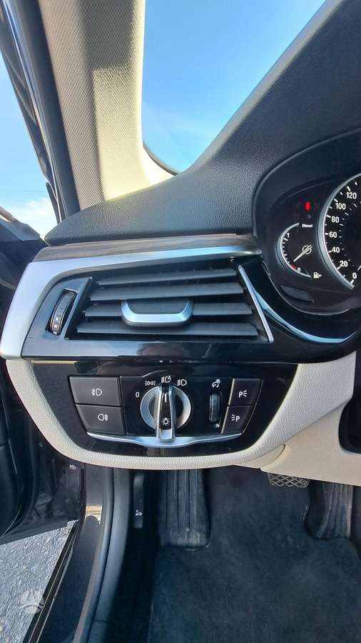 BMW 520, 2.0 l., Седан