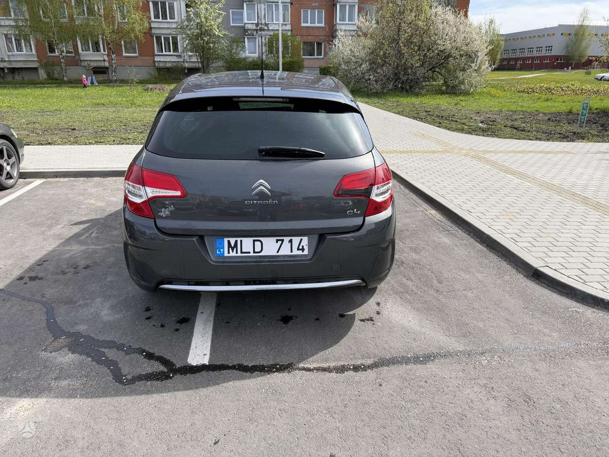 Citroen C4, 1.6 l., Хэтчбек