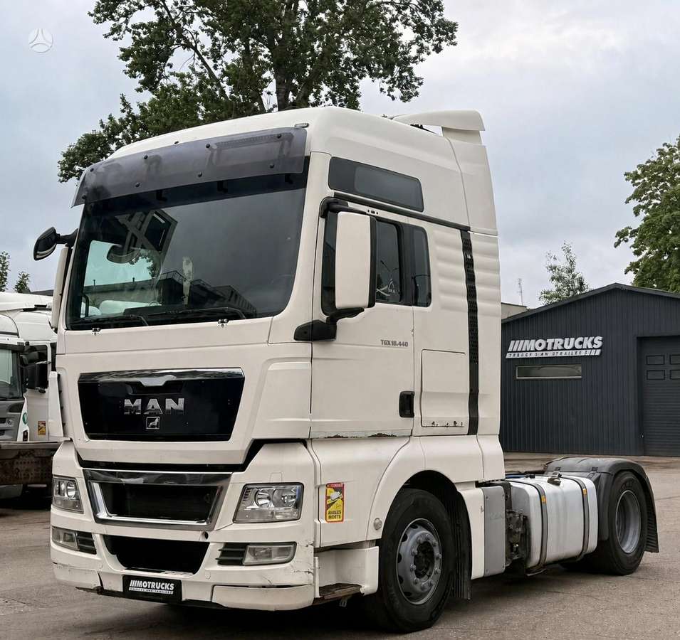 MAN TGX 18.440, double sleeper