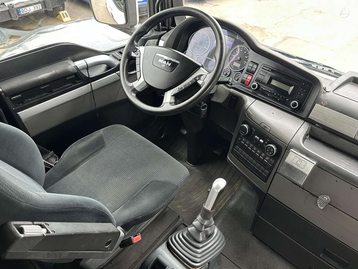 MAN TGX 18.440, double sleeper