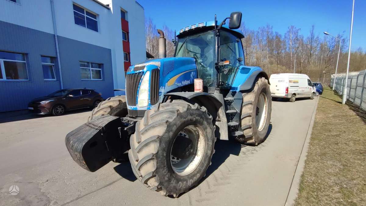 New Holland T8050, traktoriai