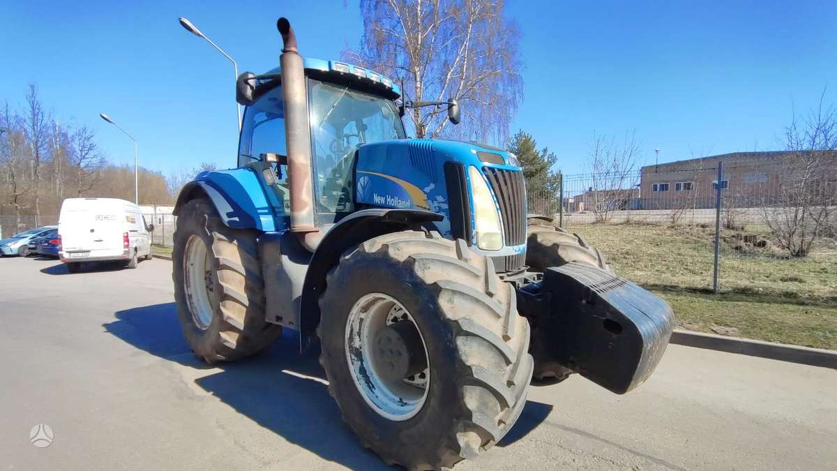 New Holland T8050, traktoriai