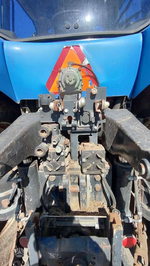 New Holland T8050, tractors