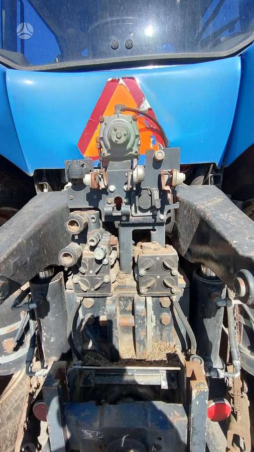 New Holland T8050, traktoriai