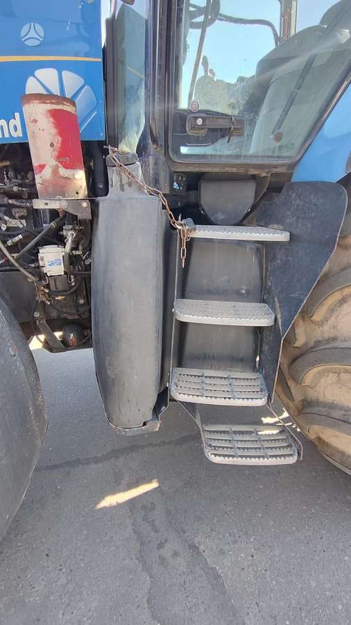 New Holland T8050, traktoriai