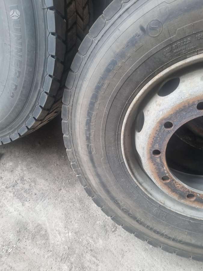 Semperit Runner D2, universalios 315/80 R22,5