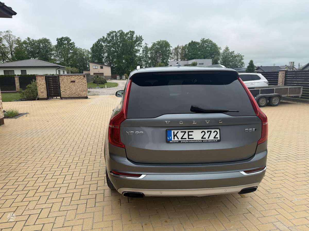 Volvo XC90 - 5