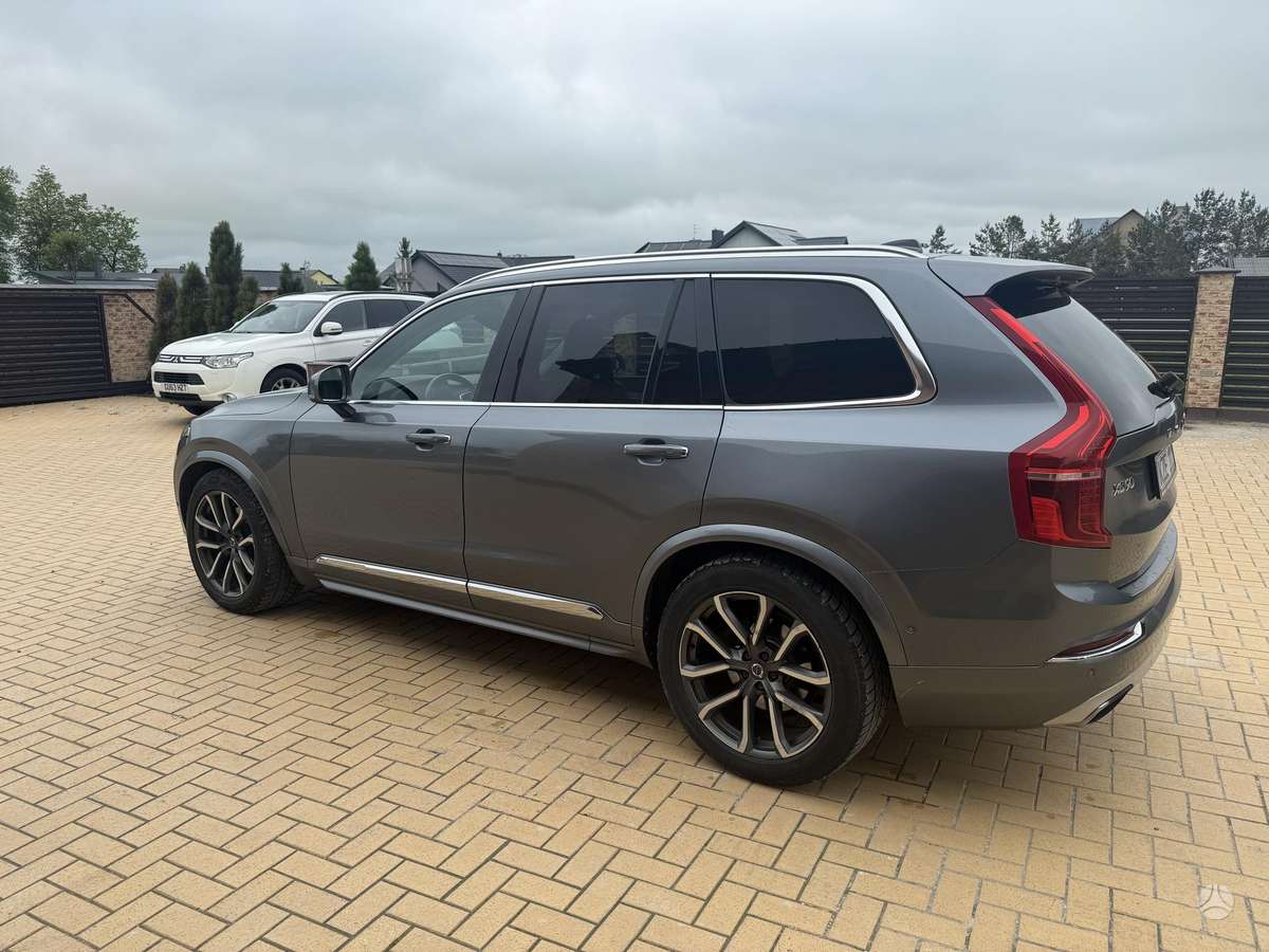 Volvo XC90 - 4