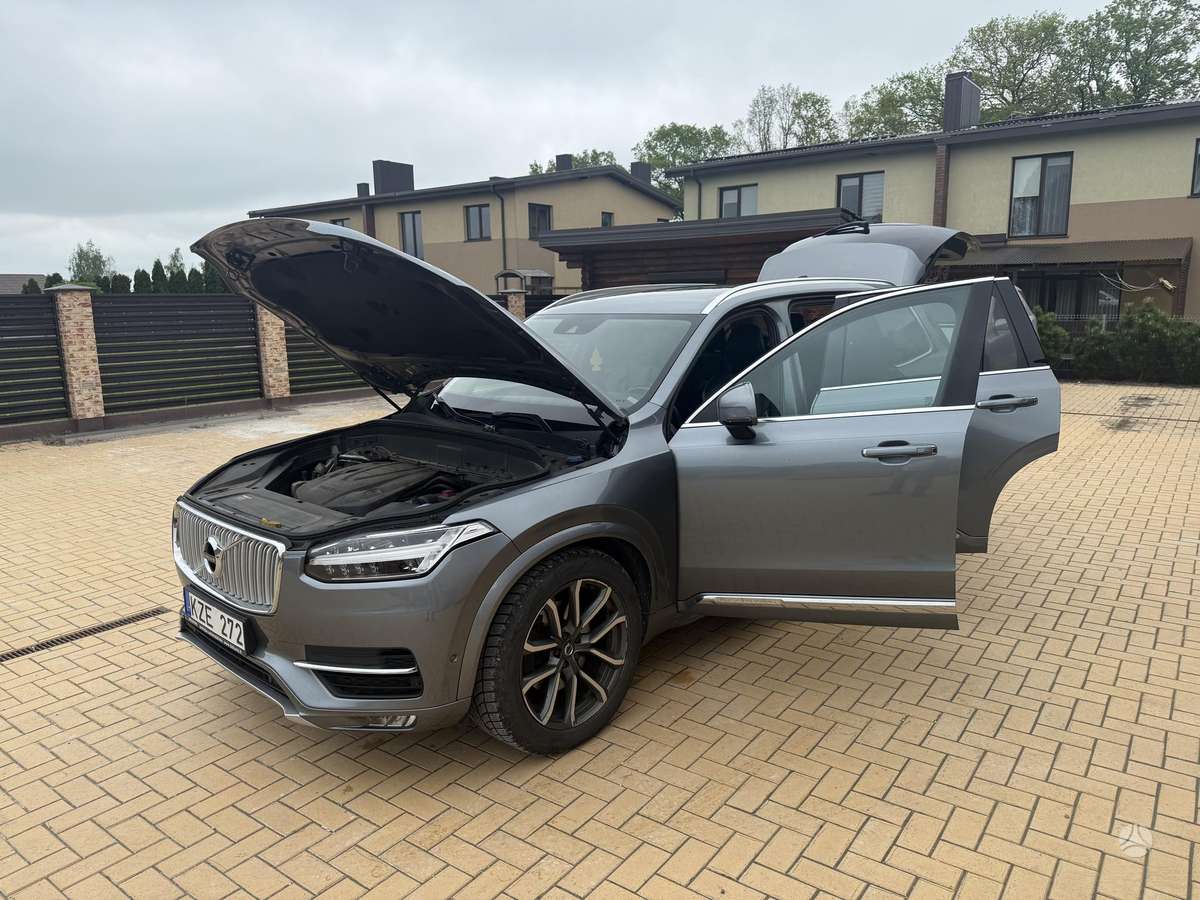 Volvo XC90 - 8
