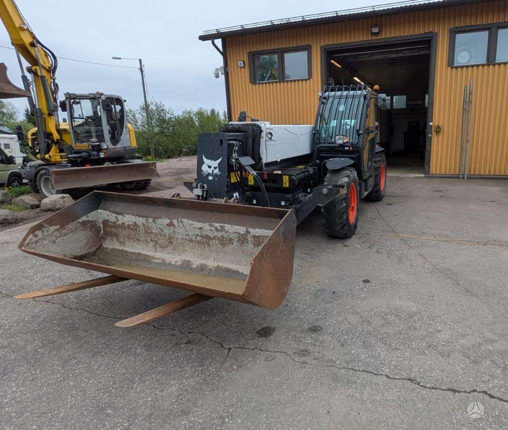 Bobcat T40180, telescopic handler