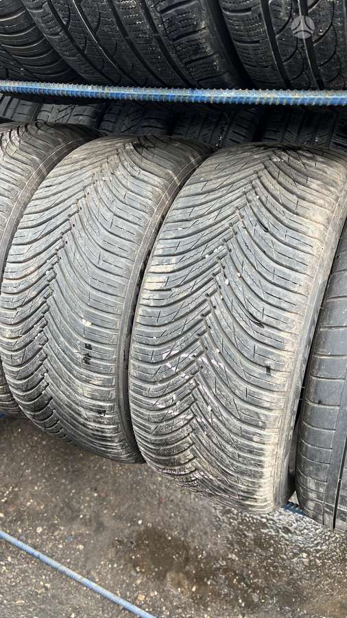 Maxxis, всесезонные 255/45 R18