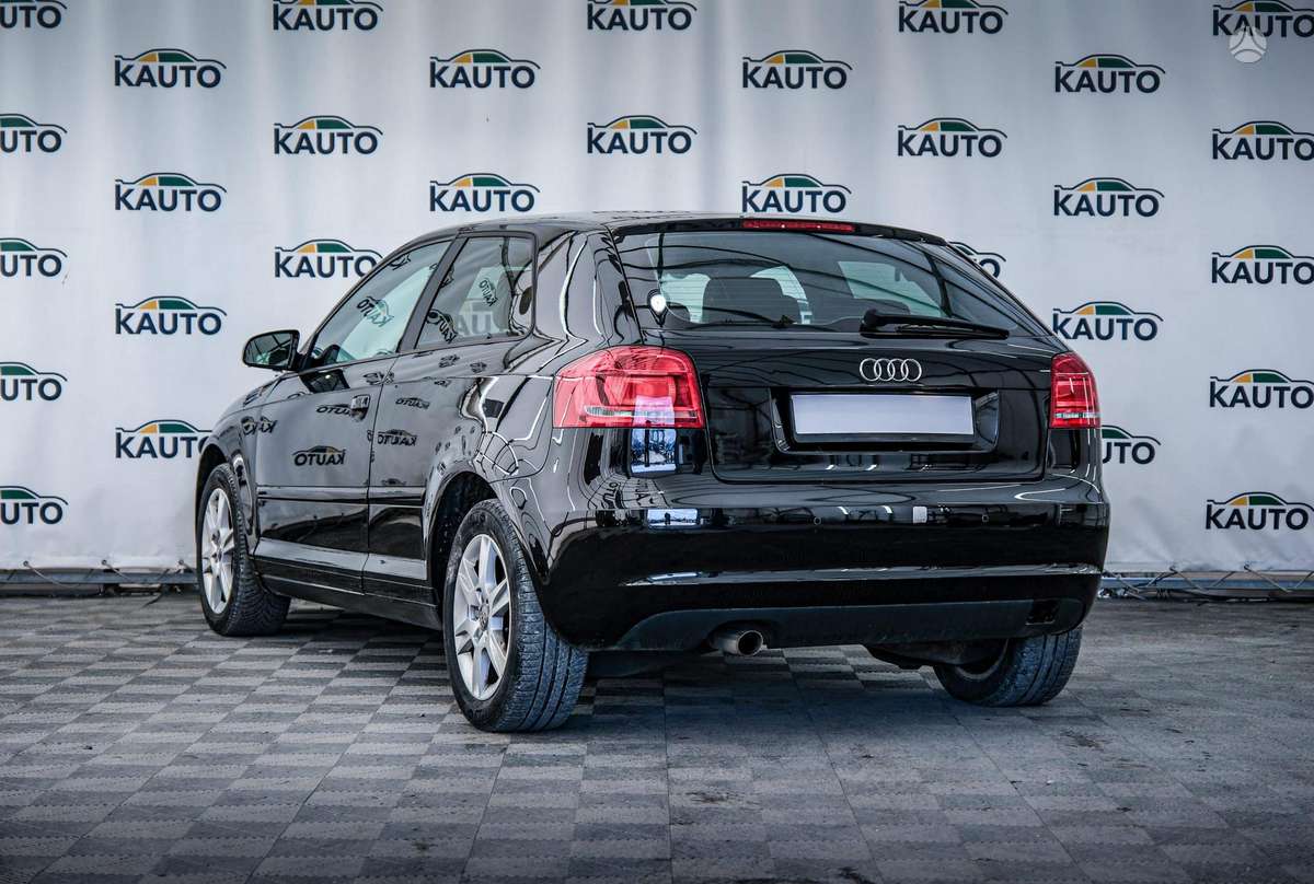 Audi A3, 1.6 l., hatchback