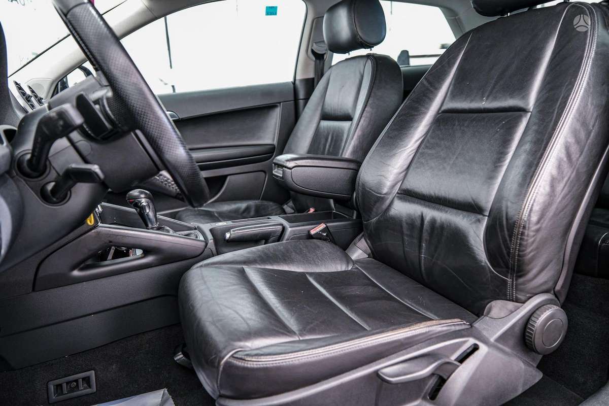 Audi A3, 1.6 l., Хэтчбек