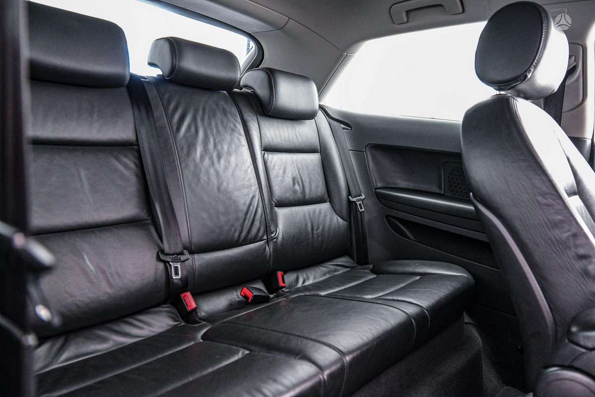 Audi A3, 1.6 l., hatchback