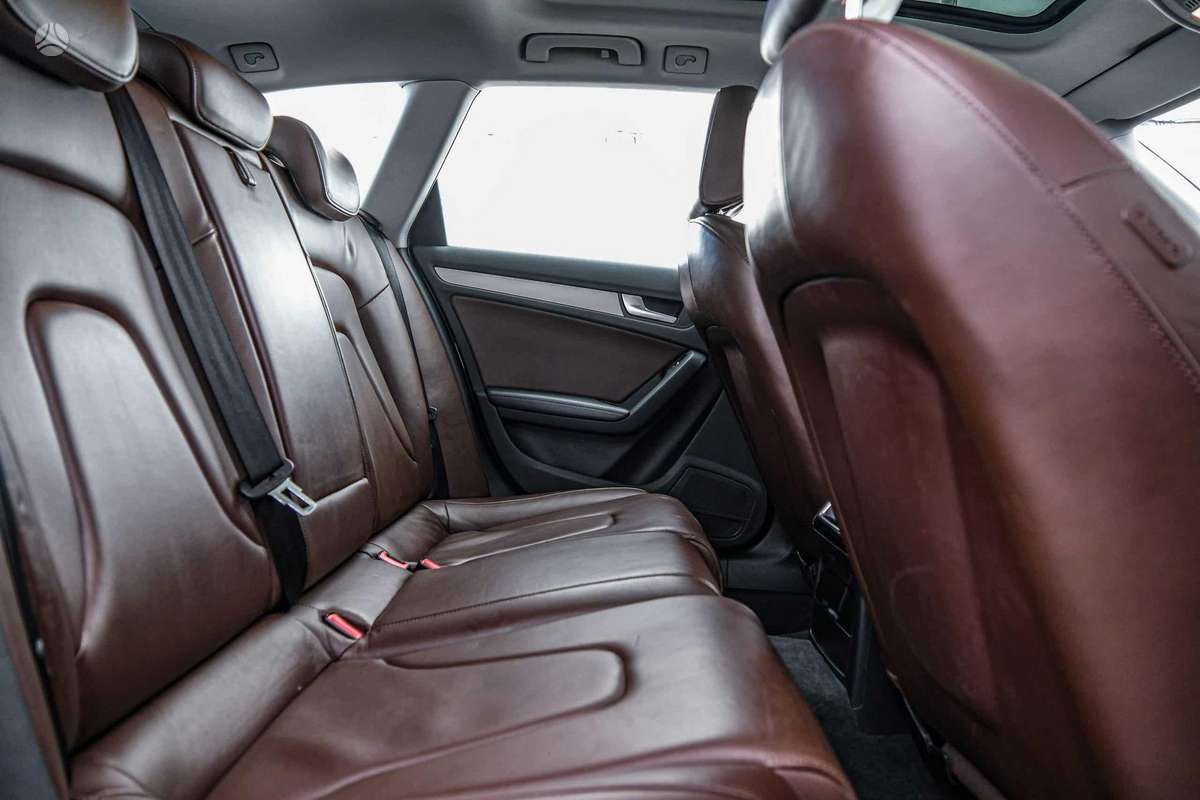 Audi A4, 2.0 l., Универсал