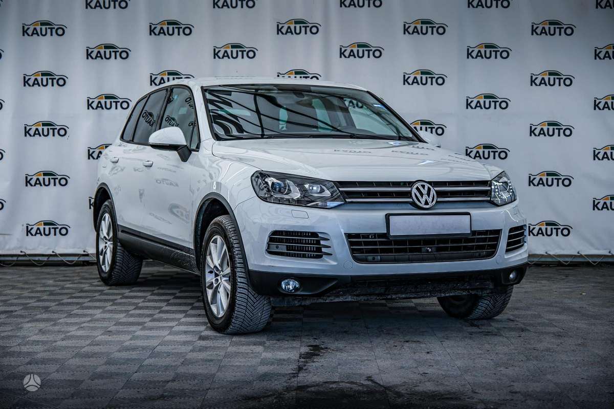 Volkswagen Touareg - 2