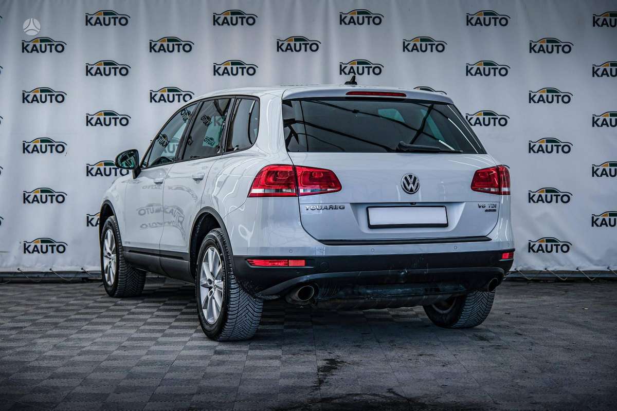 Volkswagen Touareg - 4