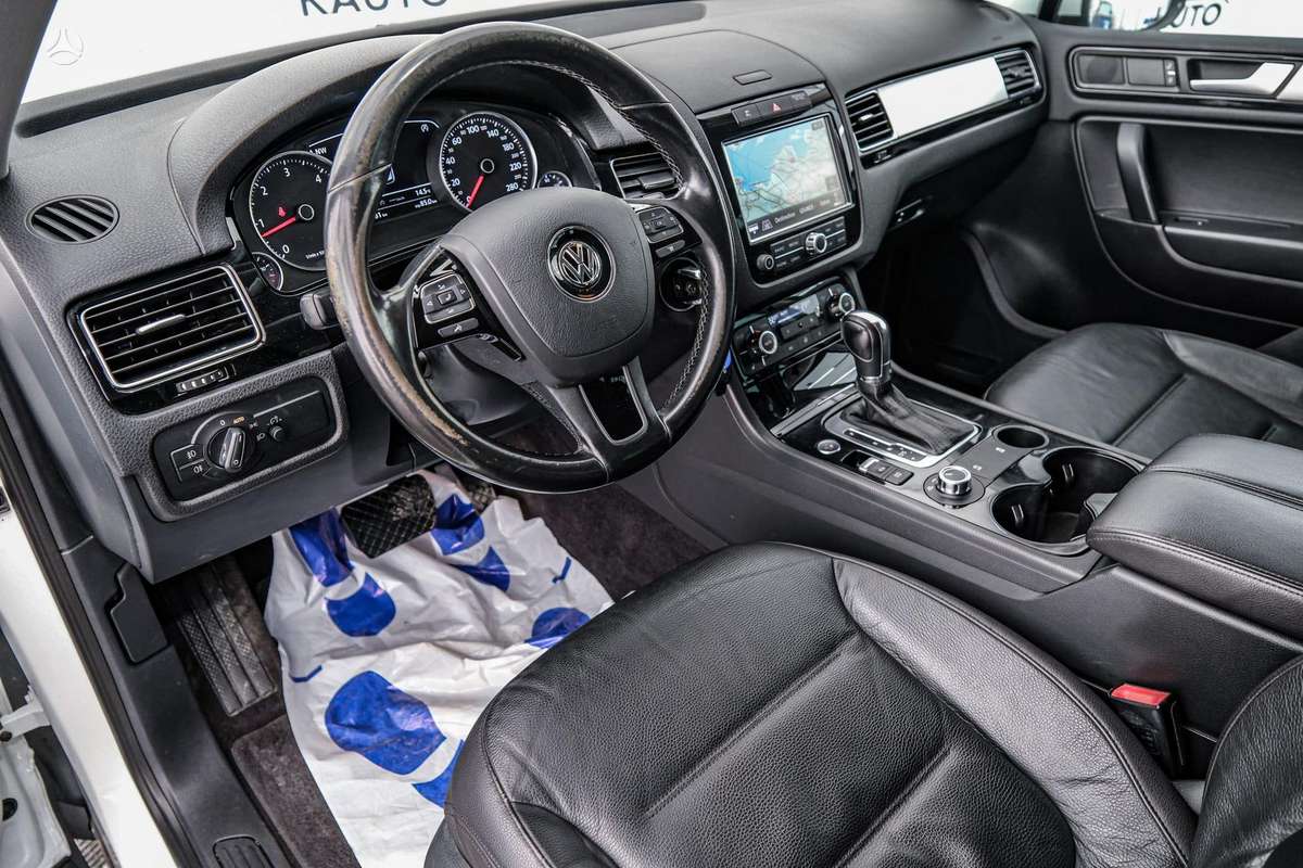 Volkswagen Touareg - 5