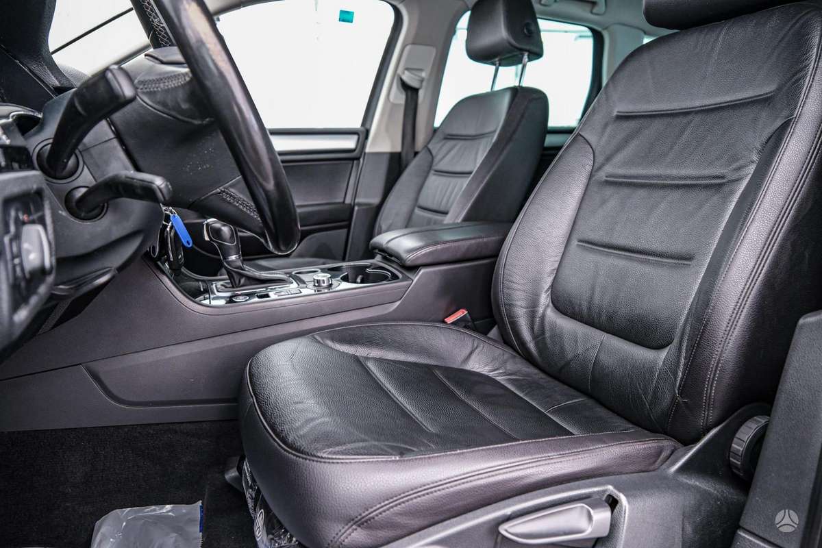 Volkswagen Touareg - 6
