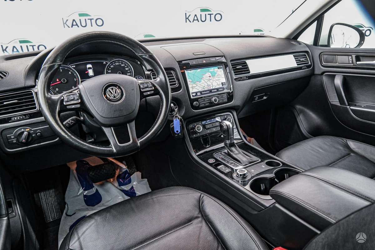 Volkswagen Touareg - 7