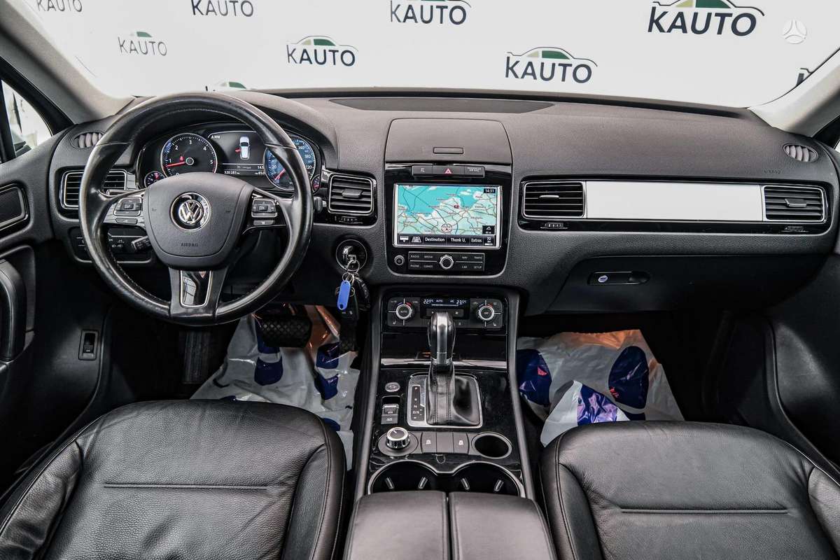 Volkswagen Touareg - 8