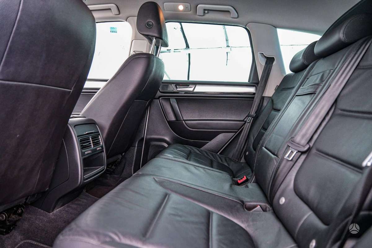 Volkswagen Touareg - 9