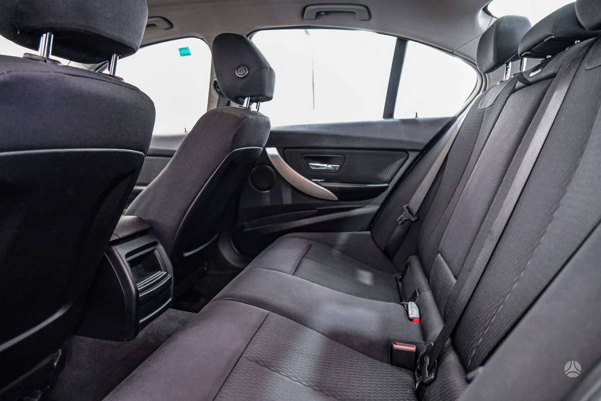 BMW 320, 2.0 l., Седан
