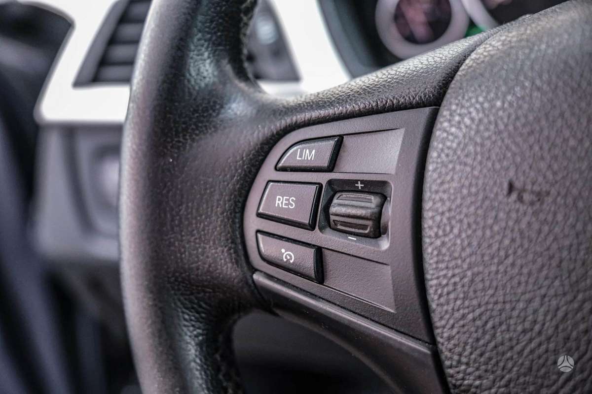BMW 320, 2.0 l., Седан