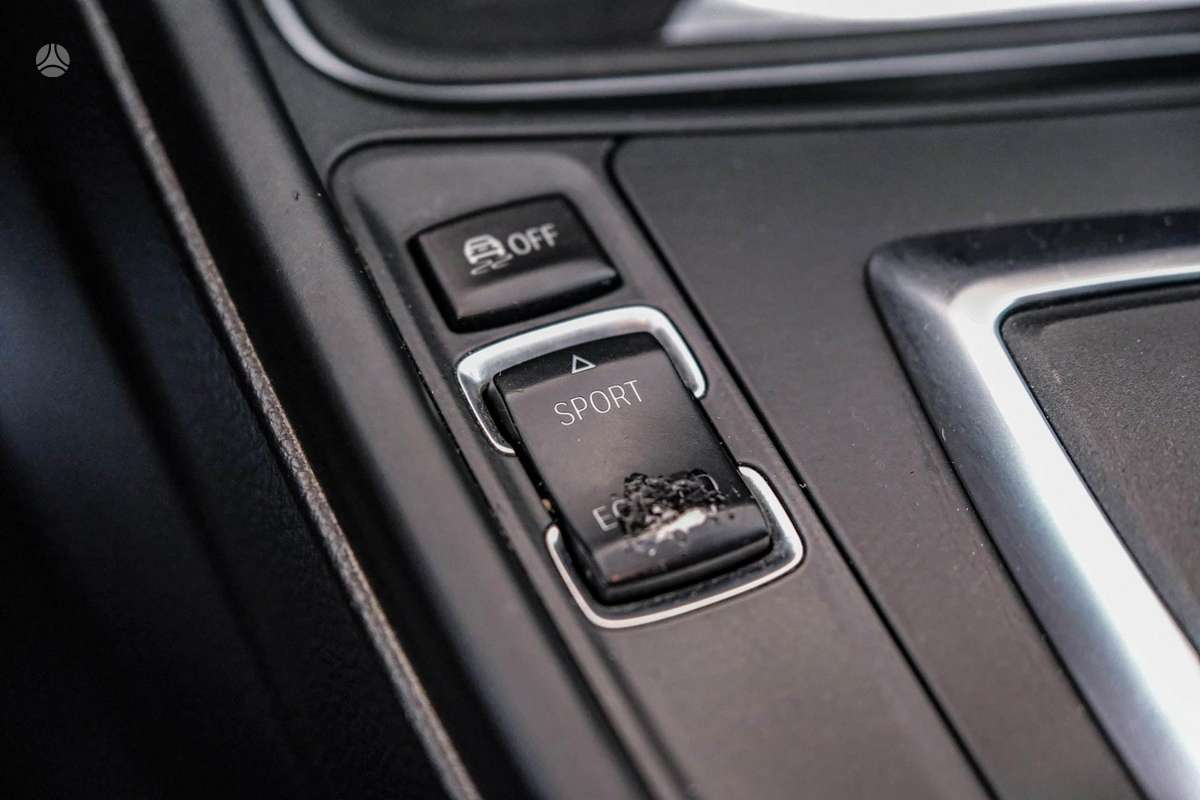 BMW 320, 2.0 l., sedanas