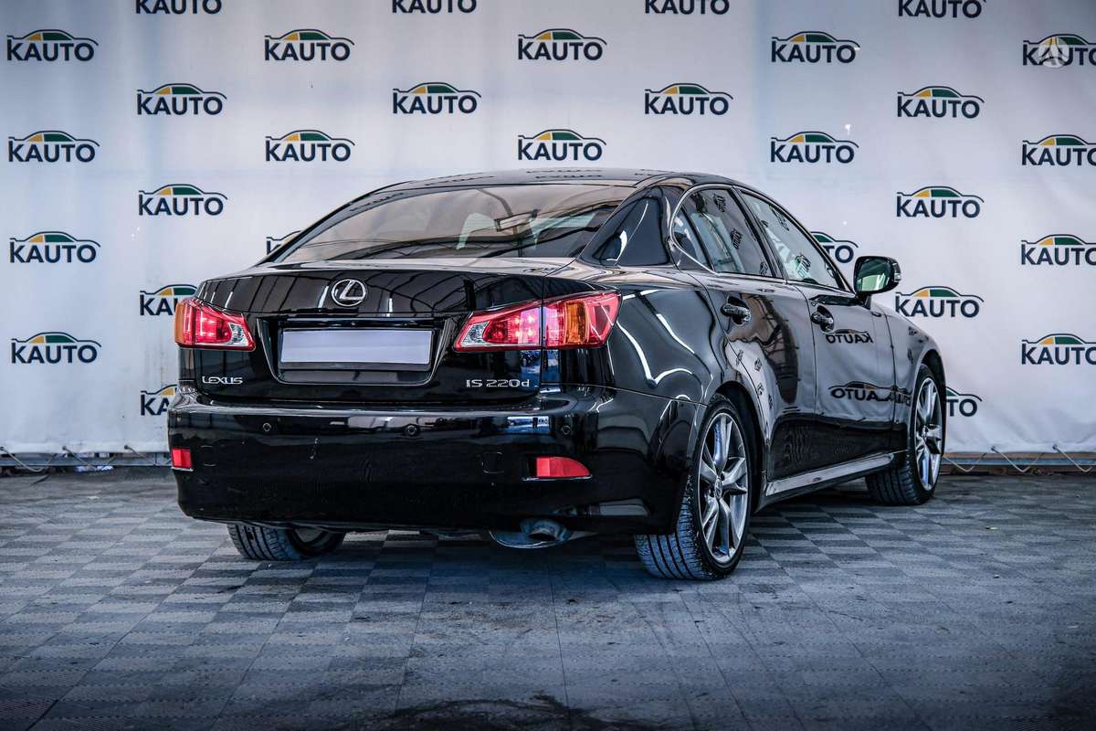Lexus IS 220, 2.2 l., Седан