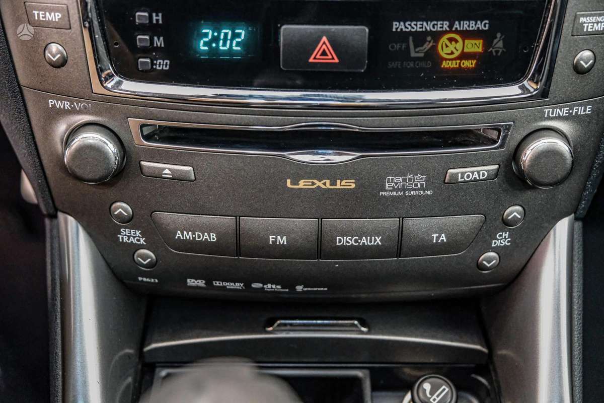 Lexus IS 220, 2.2 l., Седан