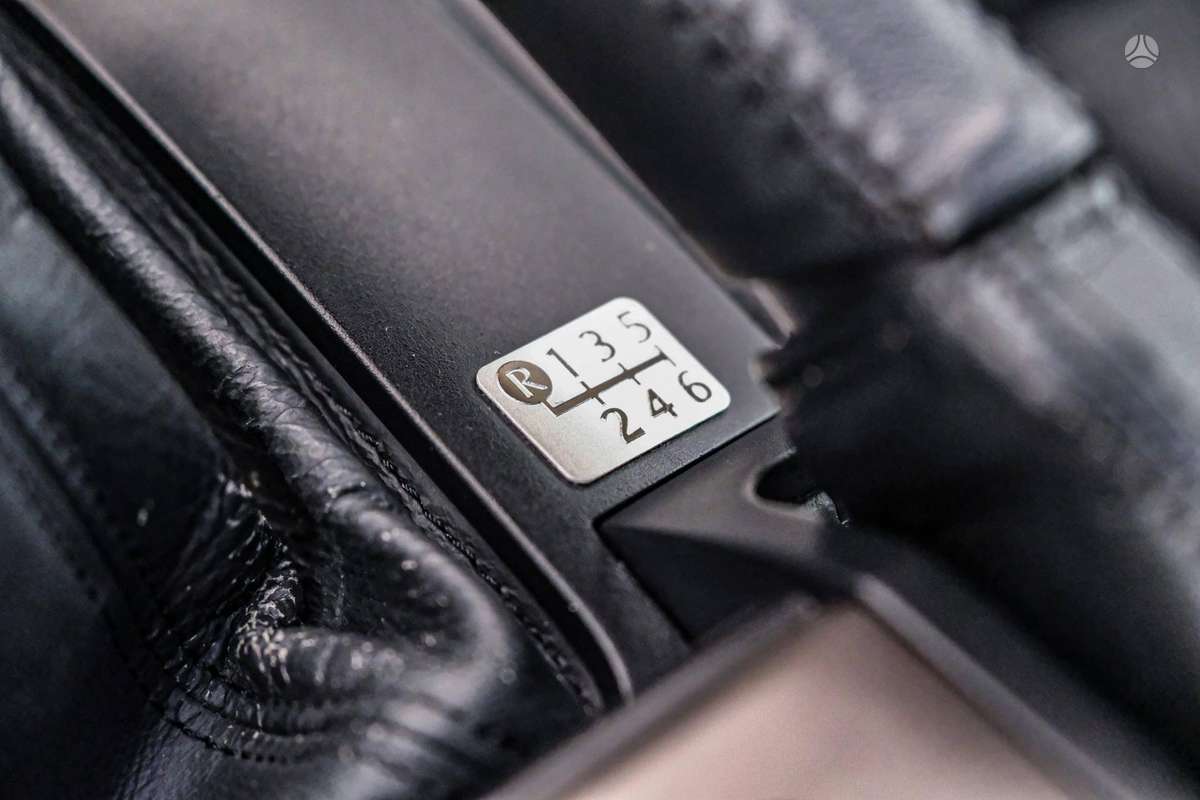 Lexus IS 220, 2.2 l., Седан