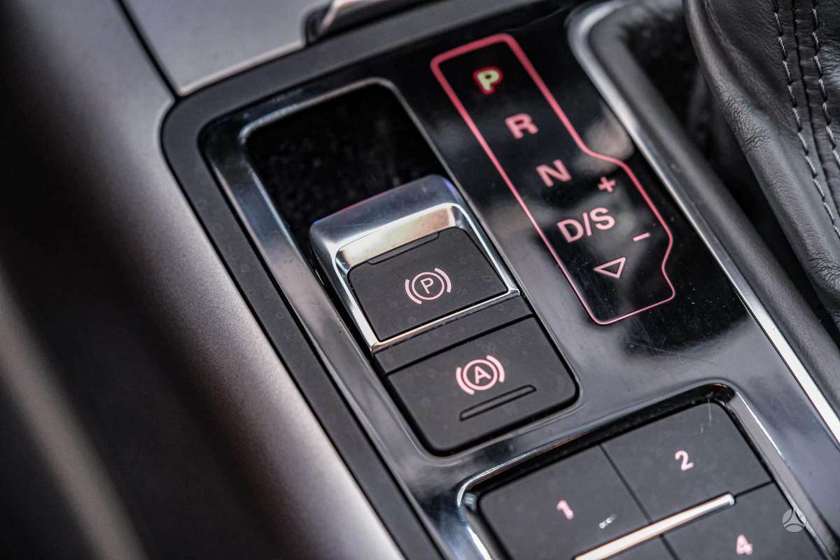 Audi A6, 2.0 l., Универсал