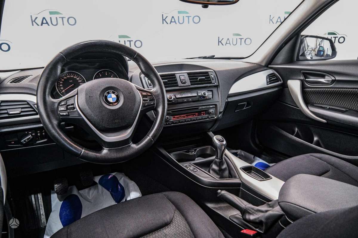 BMW 116, 1.6 l., hatchback