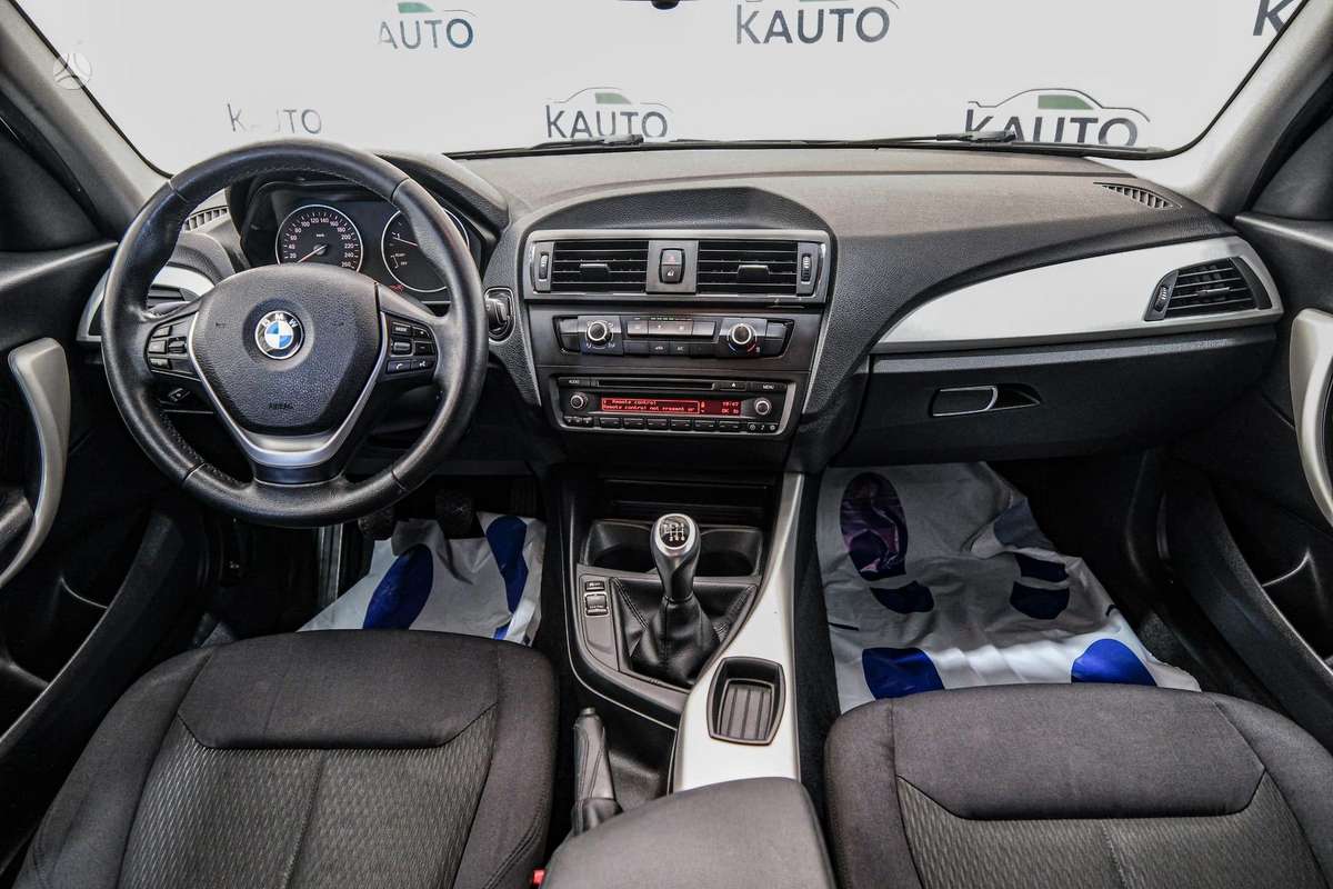 BMW 116, 1.6 l., hatchback