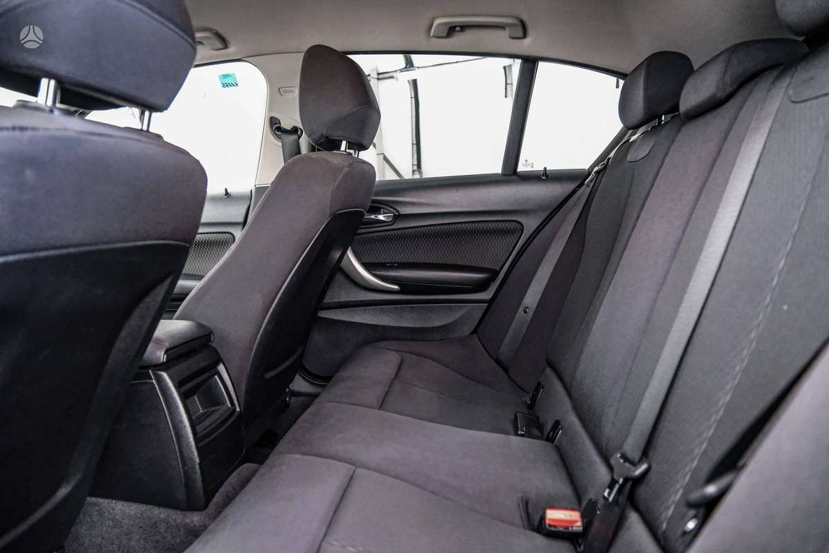 BMW 116, 1.6 l., hatchback