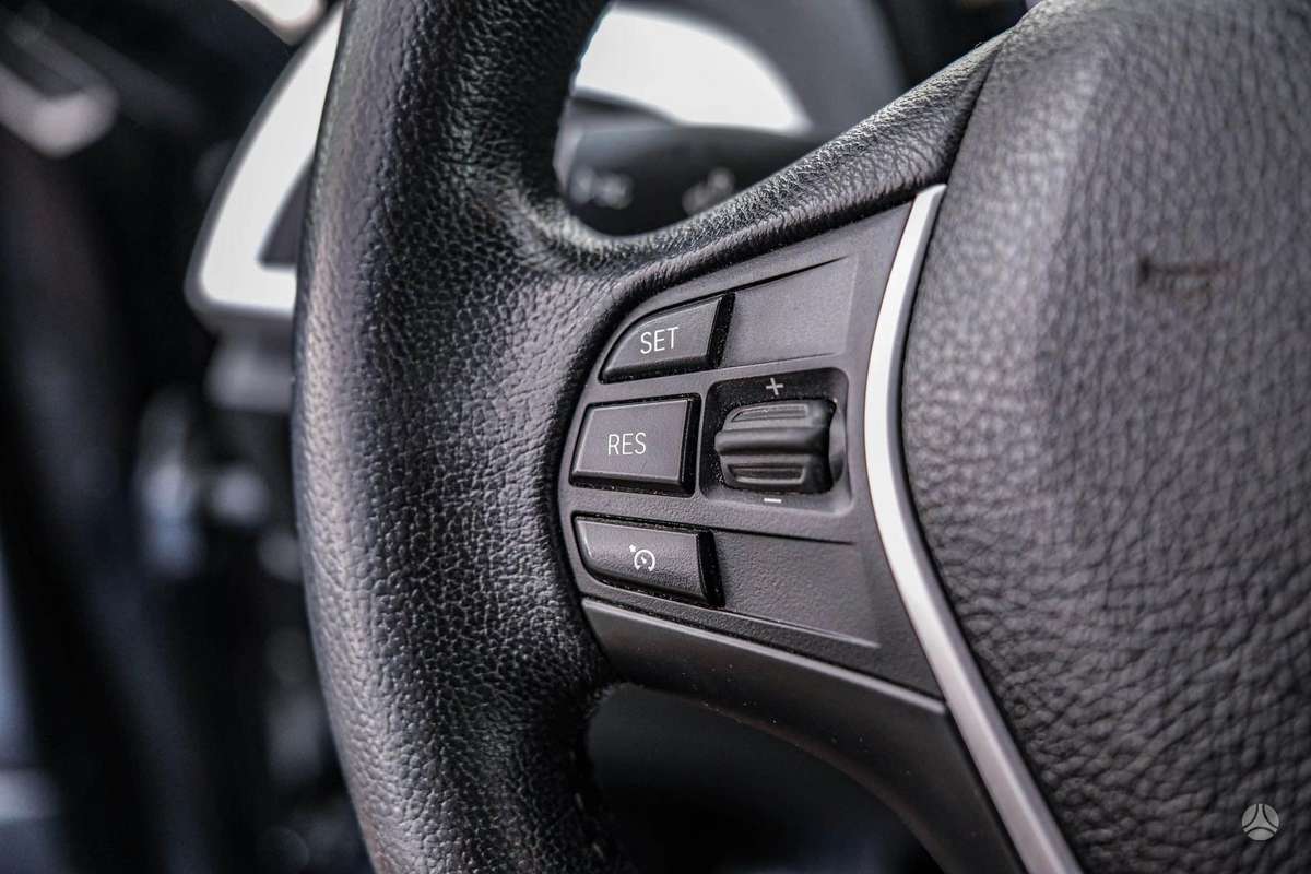 BMW 116, 1.6 l., hatchback