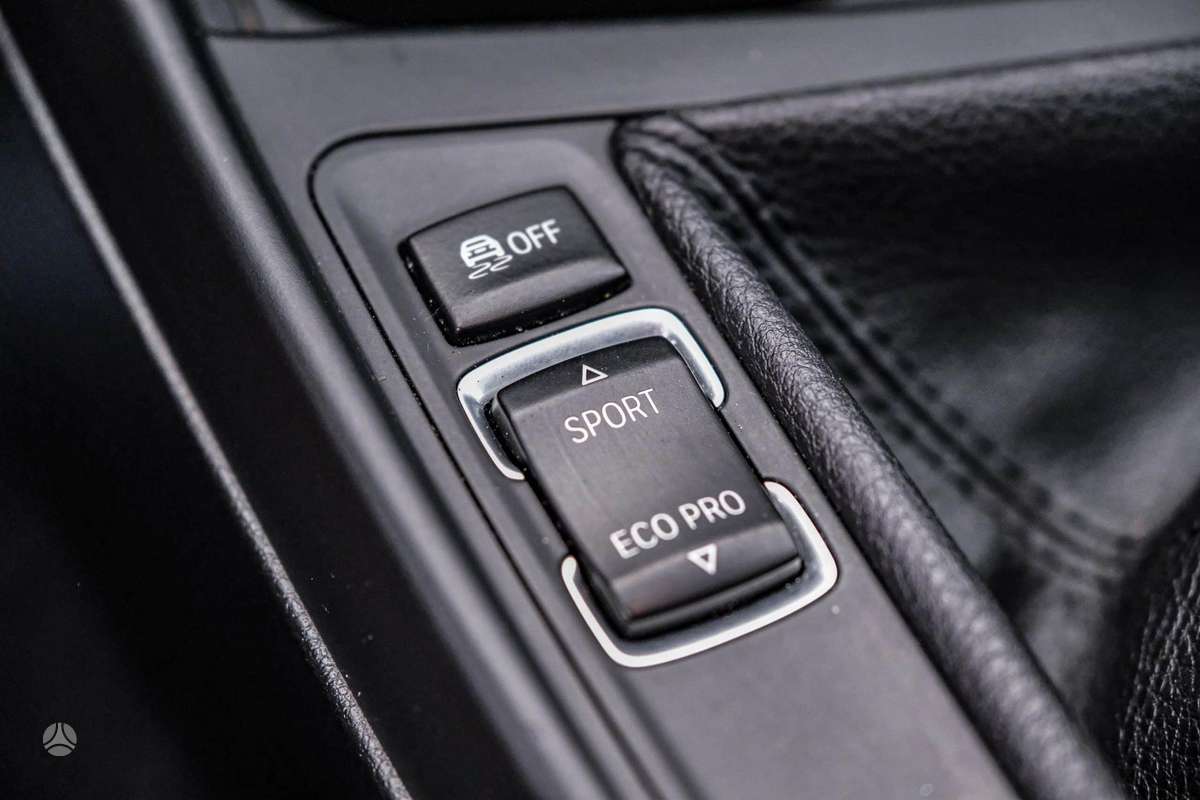 BMW 116, 1.6 l., hatchback