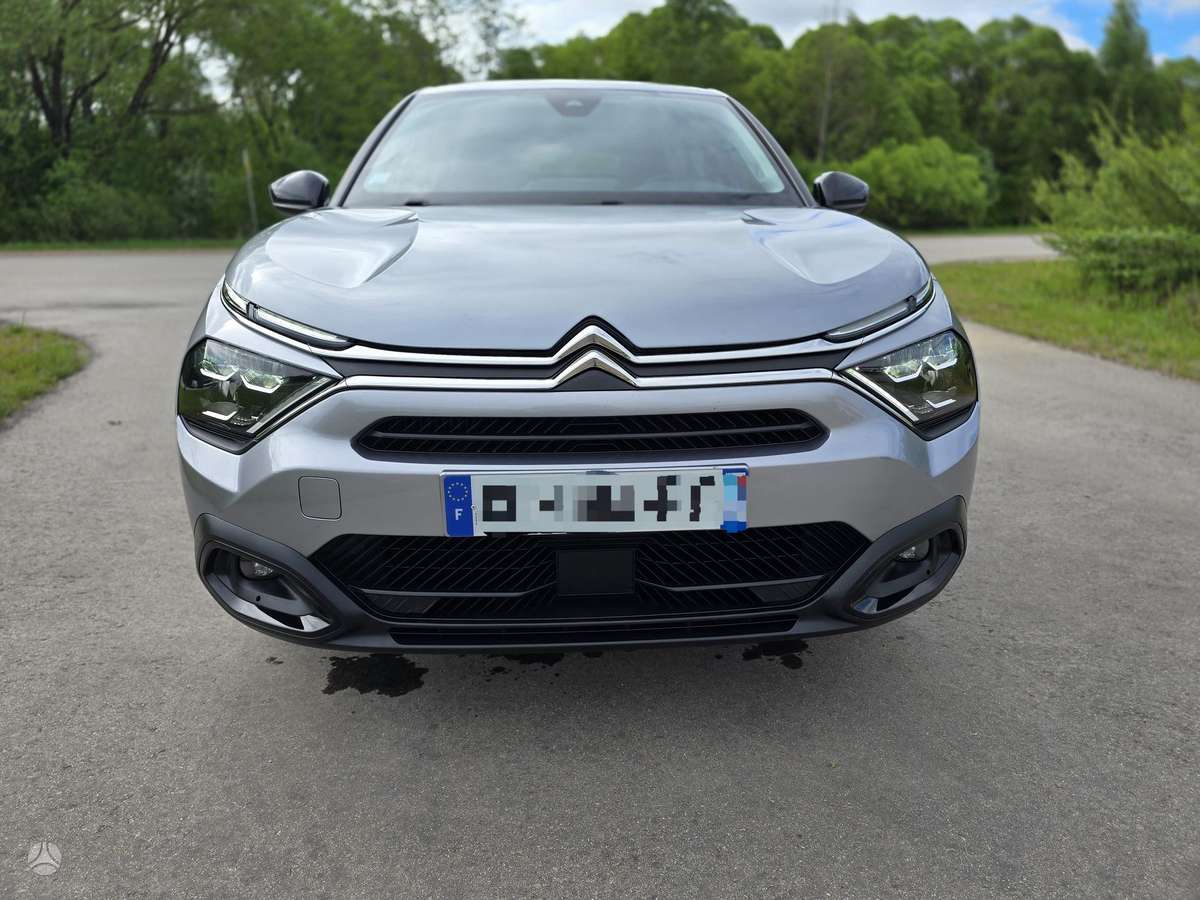 Citroen C4, 1.5 l., Хэтчбек