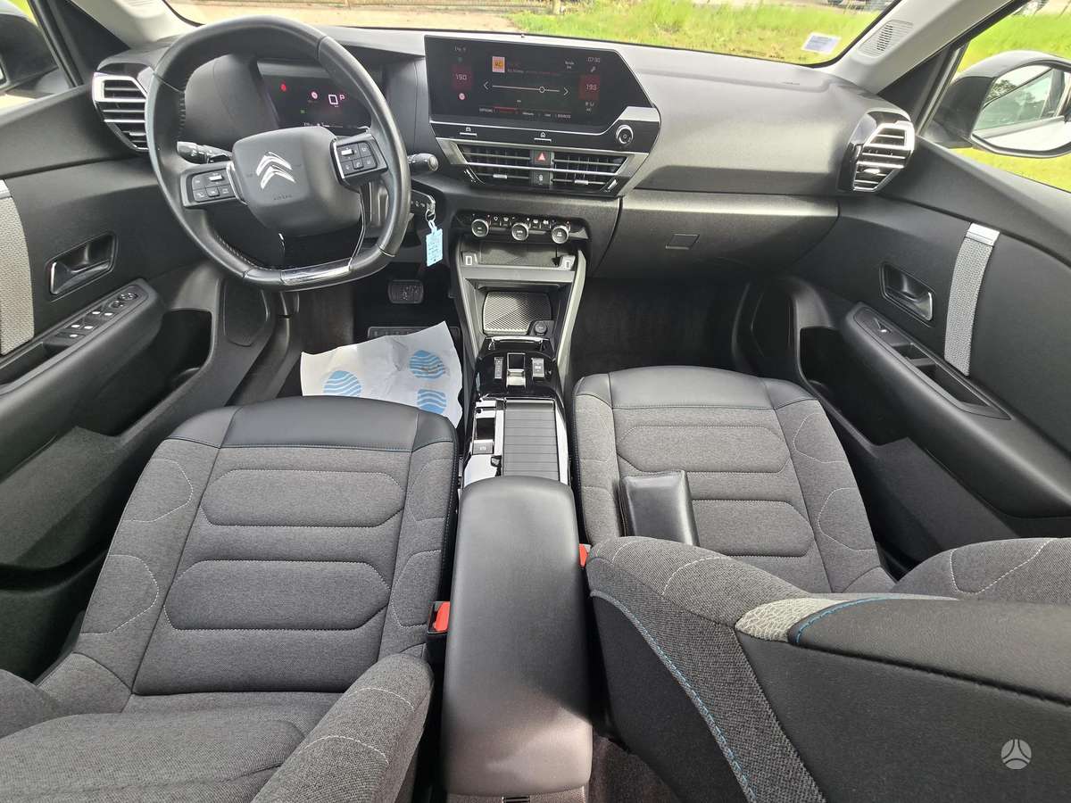 Citroen C4, 1.5 l., Хэтчбек