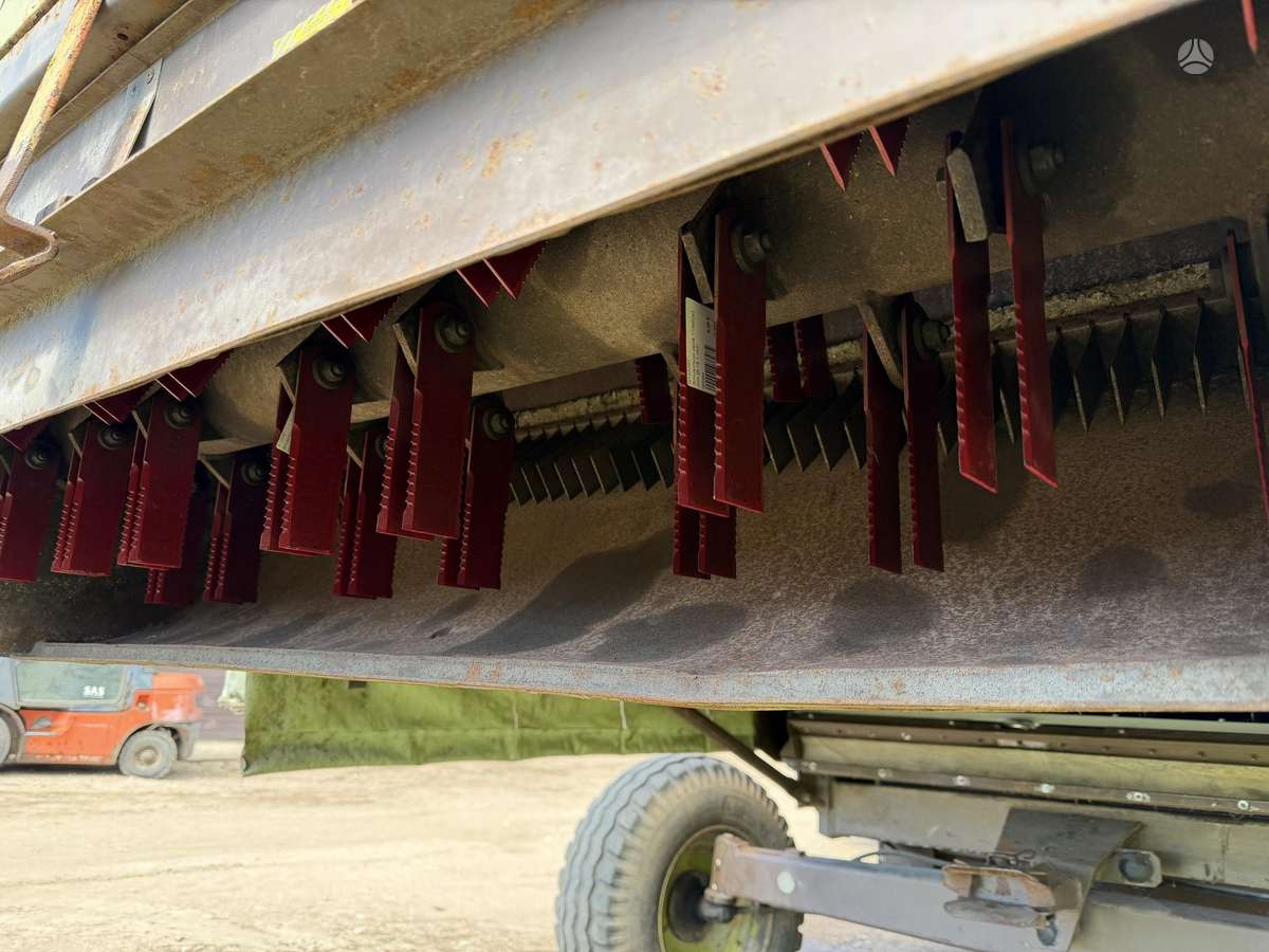 Dronningborg D8500, combine harvesters