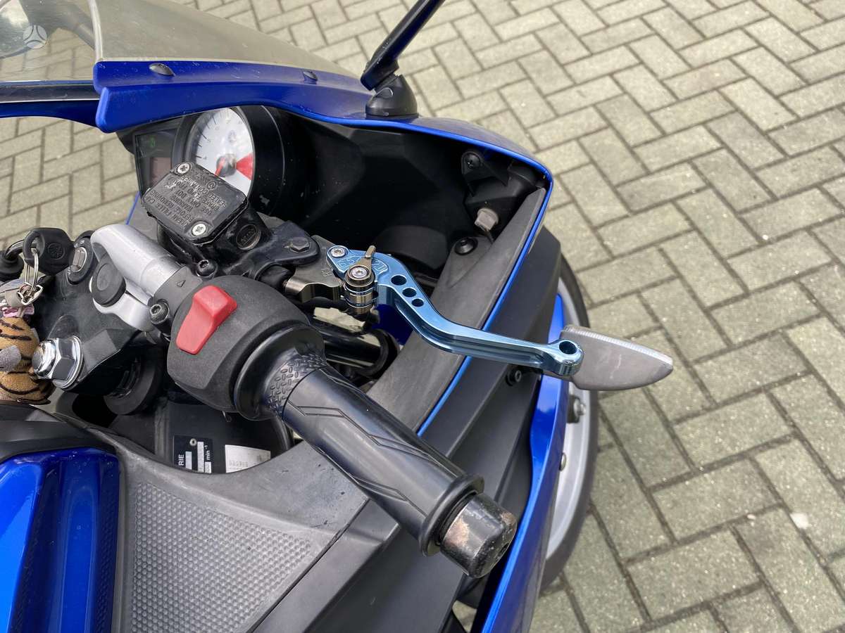 Yamaha YZF 125cc, superbikes