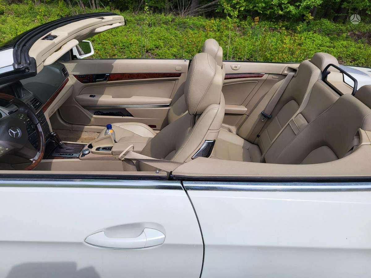 Mercedes-Benz E550, 0.5 l., Кабриолет