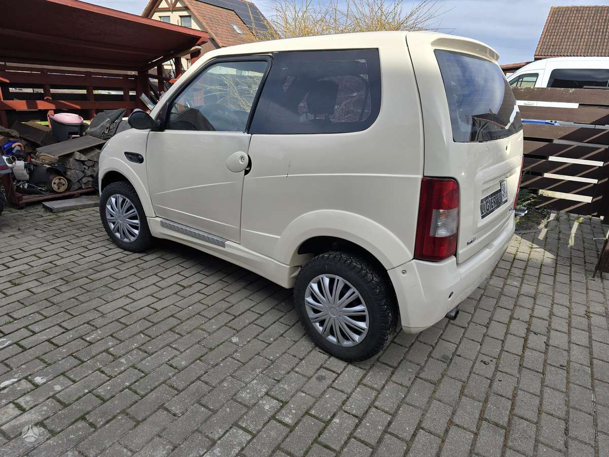 Ligier X-Too, hatchback