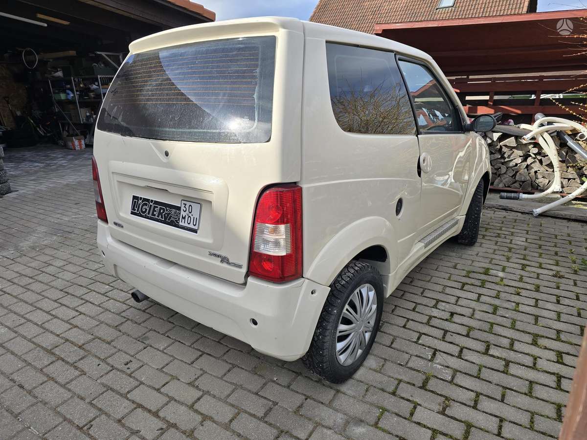 Ligier X-Too, hatchback