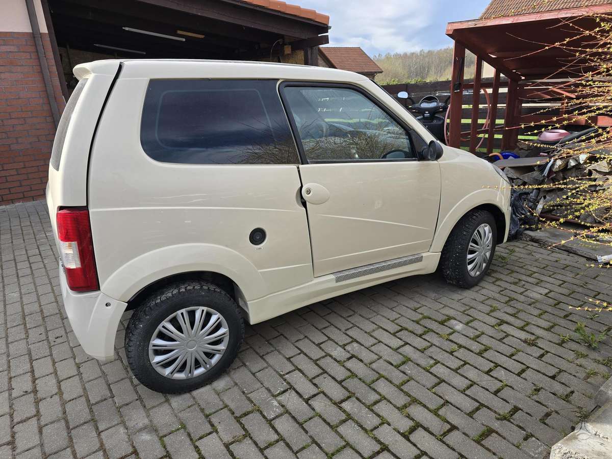 Ligier X-Too, hatchback