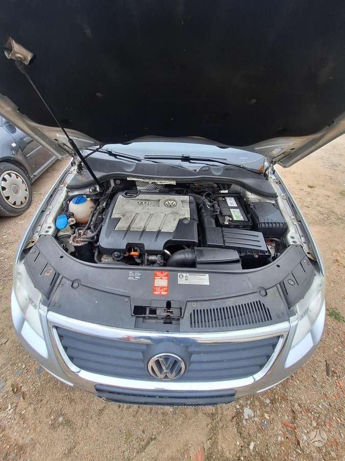 Volkswagen Passat for parts