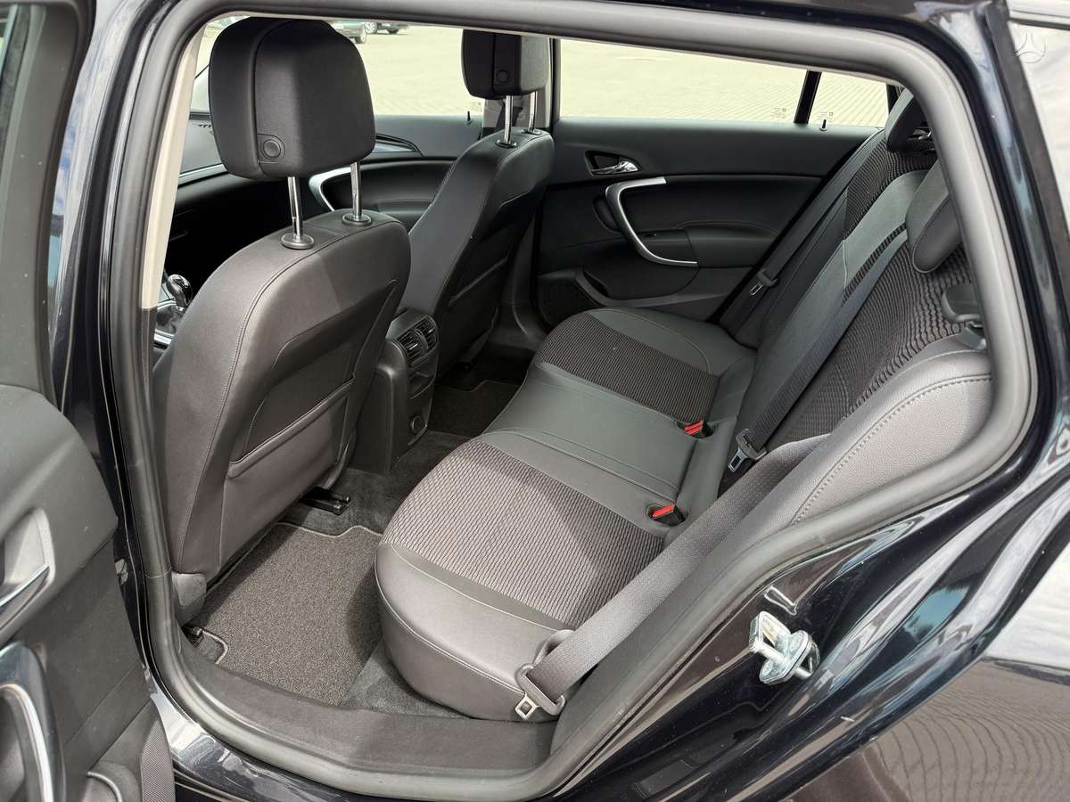 Opel Insignia, 1.6 l., Универсал